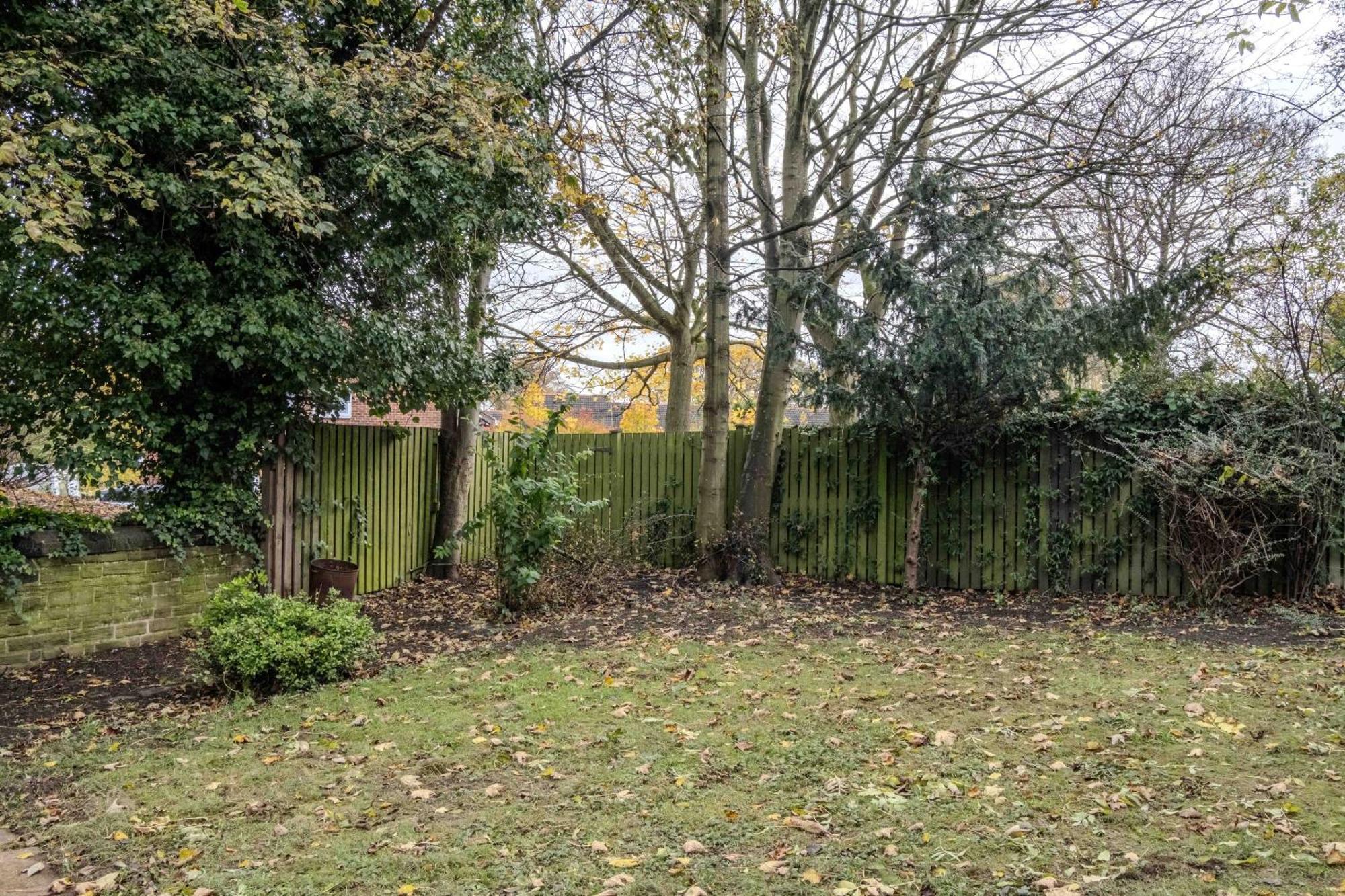 Cross Lane Cottage Pudsey Exterior photo